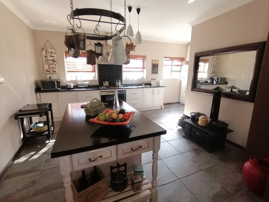 4 Bedroom Property for Sale in Tafelzicht Western Cape